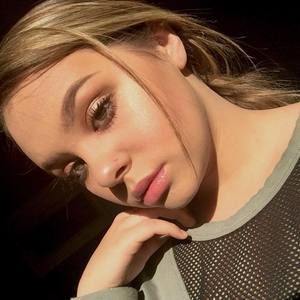 Meet your Posher, Jade